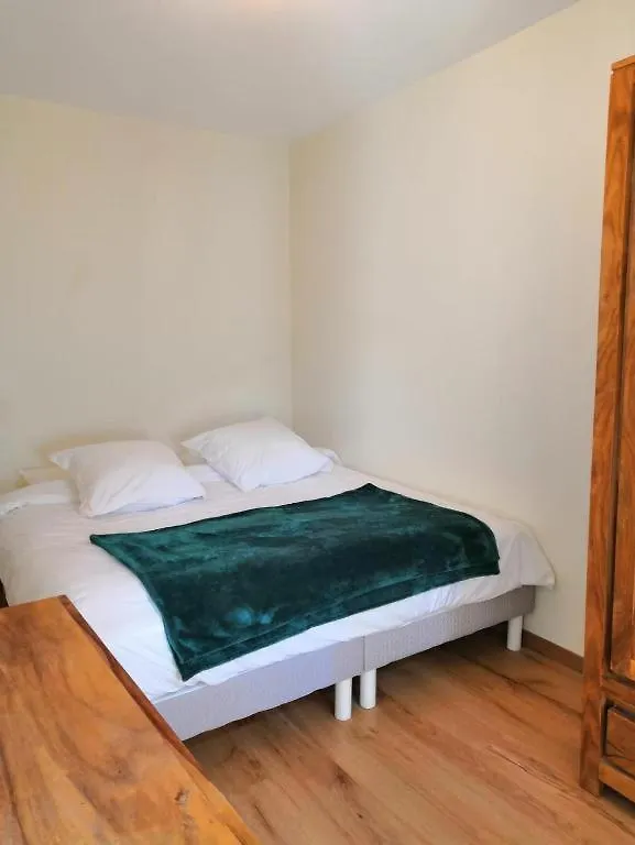 Le Clos Hotel Bazus-Aure 0*,  France